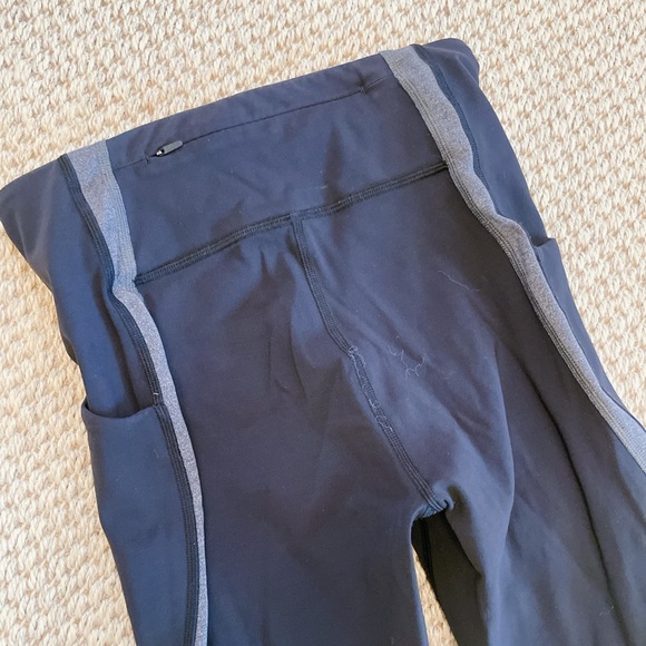 Lululemon wild twist black and gray leggings size 4 - Picture 4 of 9